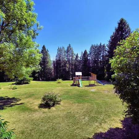 Cozy In Durbuy With Garden בית נופש