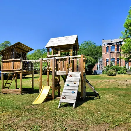 Cozy In Durbuy With Garden בית נופש ברוו